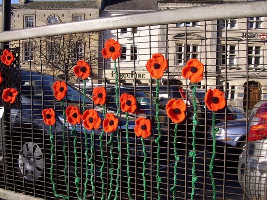 Urban Knitting - Poppies